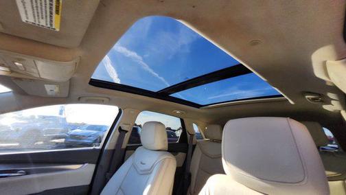 2017 Cadillac XT5 Premium Luxury