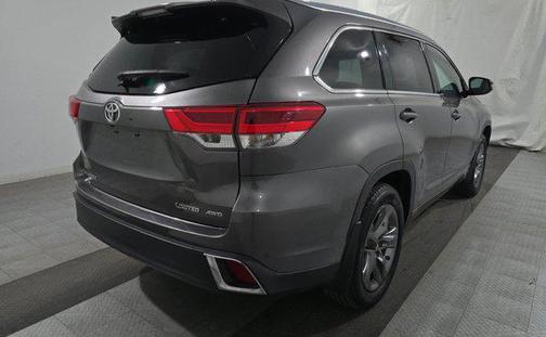 2018 Toyota Highlander Limited Platinum