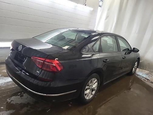 2018 Volkswagen Passat 2.0T S