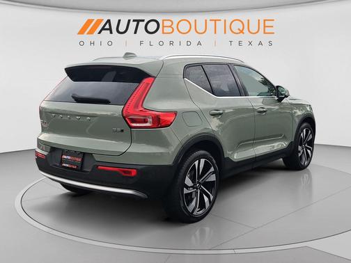 Sage Green Metallic 2024 Volvo XC40 B5 Plus Bright Theme