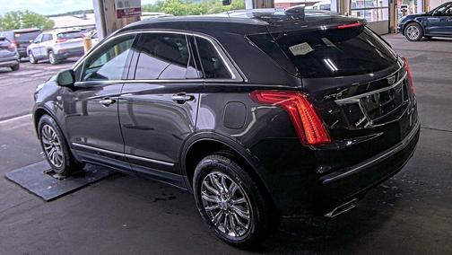 Dark Granite Metallic 2017 Cadillac XT5 Luxury
