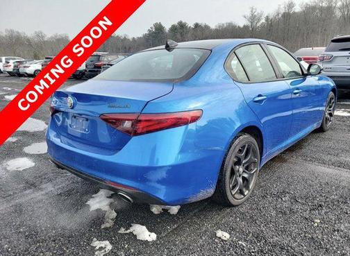 2021 Alfa Romeo Giulia Base