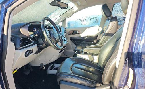 2018 Chrysler Pacifica Touring-L