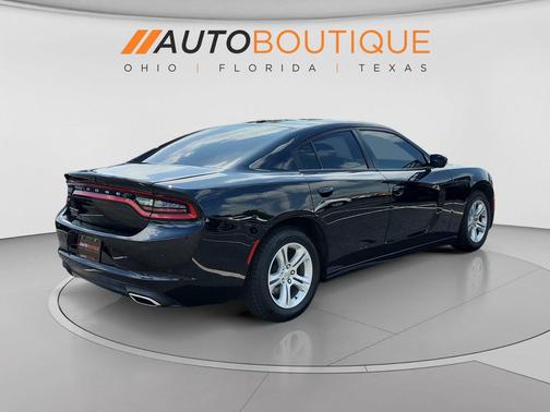 Pitch Black Clearcoat 2019 Dodge Charger SXT