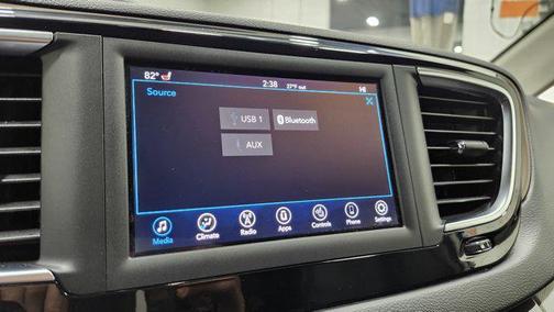 2018 Chrysler Pacifica Touring-L