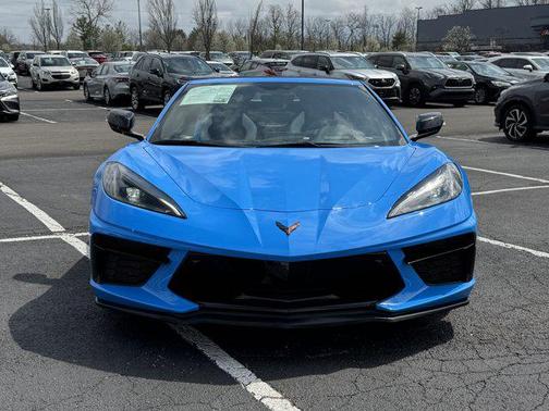 Rapid Blue 2022 Chevrolet Corvette Stingray w/2LT
