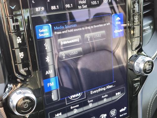 Granite Crystal Metallic Clearcoat 2020 RAM 1500 Limited