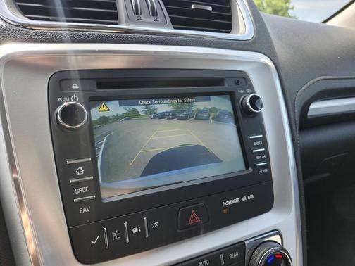 White Diamond Tricoat 2014 GMC Acadia SLT-1