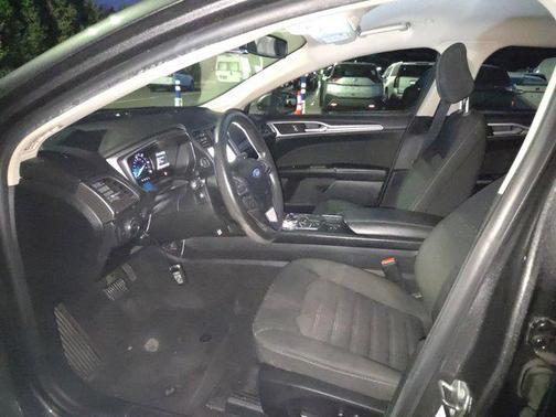 2020 Ford Fusion Hybrid SE