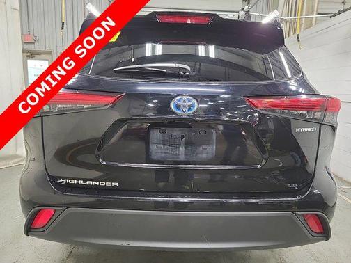 2022 Toyota Highlander Hybrid LE