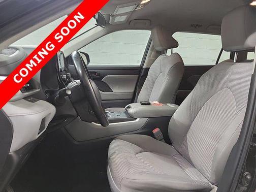 2022 Toyota Highlander Hybrid LE