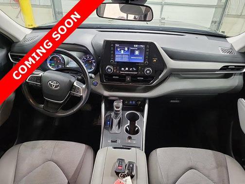 2022 Toyota Highlander Hybrid LE