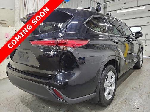 2022 Toyota Highlander Hybrid LE