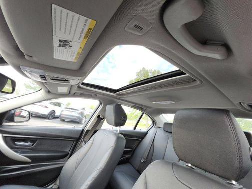 Mineral Gray Metallic 2018 BMW 320 i
