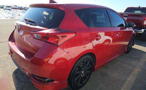 2016 Scion iM 5dr HB CVT