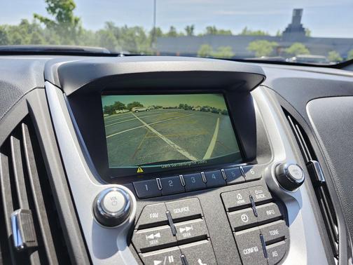 Summit White 2017 Chevrolet Equinox 1LT