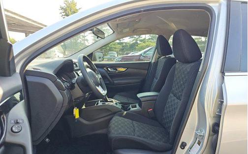 2017 Nissan Rogue Sport SV