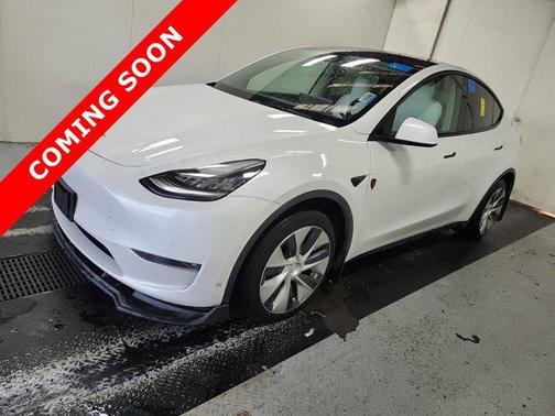 2022 Tesla Model Y Long Range Dual Motor All-Wheel Drive