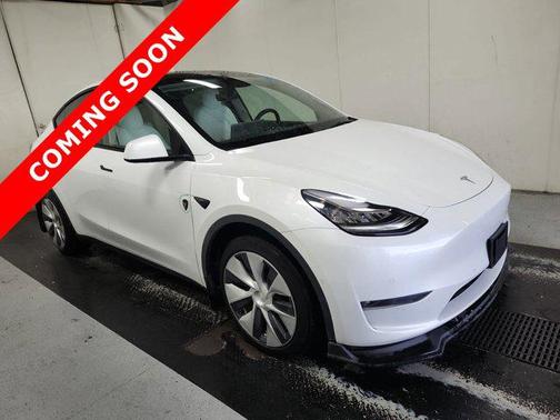 2022 Tesla Model Y Long Range Dual Motor All-Wheel Drive