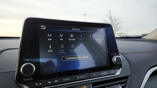 2022 Nissan Altima SR FWD