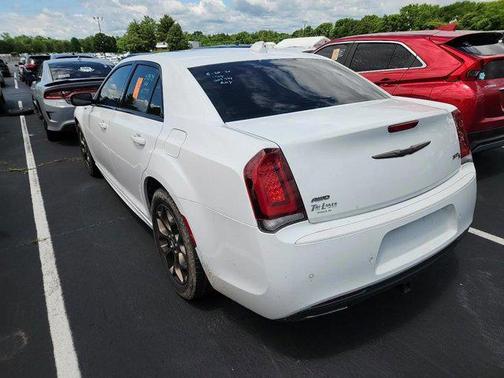 2017 Chrysler 300 S