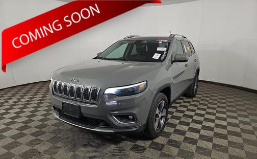 Sting-Gray Clearcoat 2019 Jeep Cherokee Limited