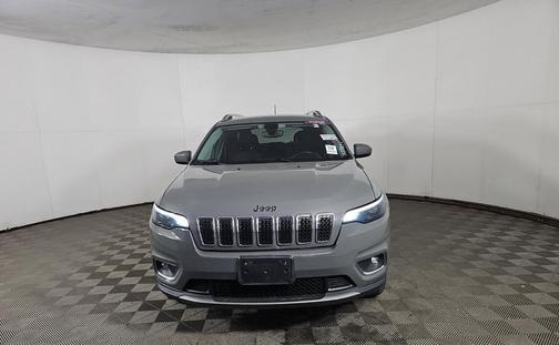 Sting-Gray Clearcoat 2019 Jeep Cherokee Limited