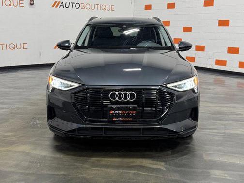 2021 Audi e-tron Premium
