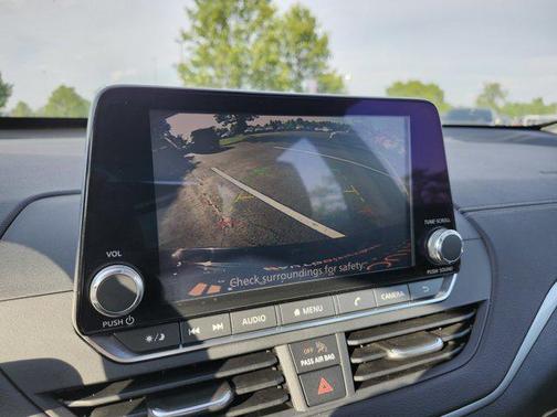 Super Black 2019 Nissan Altima 2.5 SV