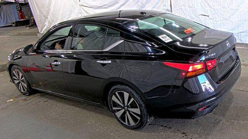 Super Black 2019 Nissan Altima 2.5 SV
