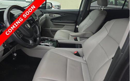 2022 Honda Pilot Touring 8-Passenger