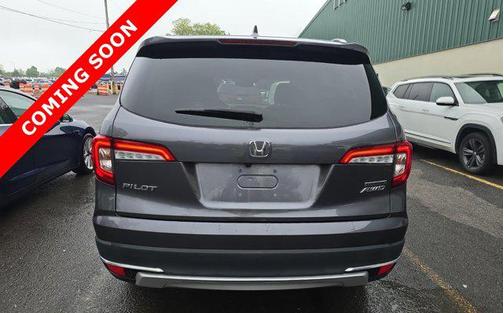 2022 Honda Pilot Touring 8-Passenger