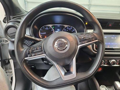 2020 Nissan Kicks S