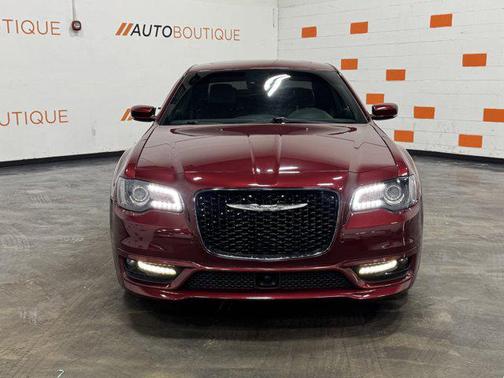 2018 Chrysler 300 S