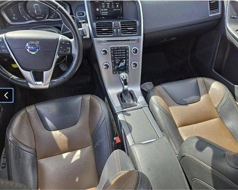 2017 Volvo XC60 T5 Dynamic