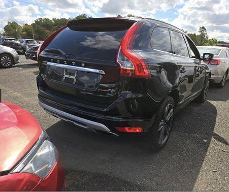 2017 Volvo XC60 T5 Dynamic