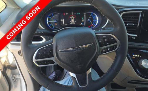 2022 Chrysler Pacifica Hybrid Touring L