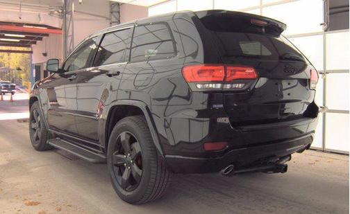 Brilliant Black Crystal Pearlcoat 2014 Jeep Grand Cherokee Altitude