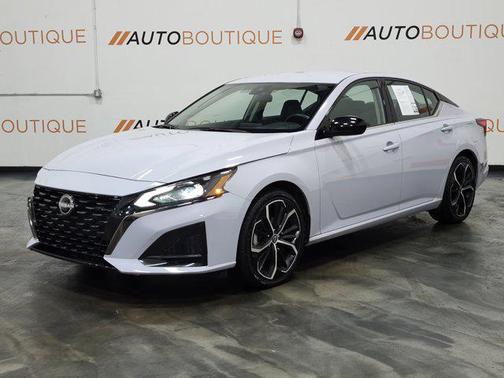2024 Nissan Altima SR FWD