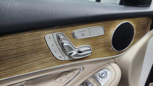 2019 Mercedes-Benz GLC 300 Base