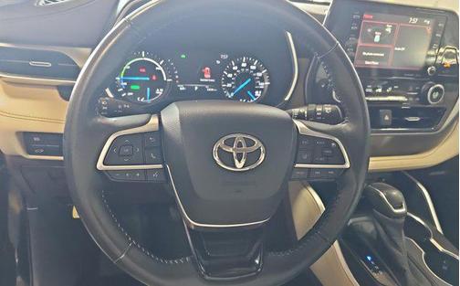 2020 Toyota Highlander Hybrid XLE