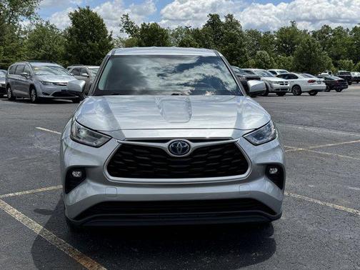 2021 Toyota Highlander Hybrid LE