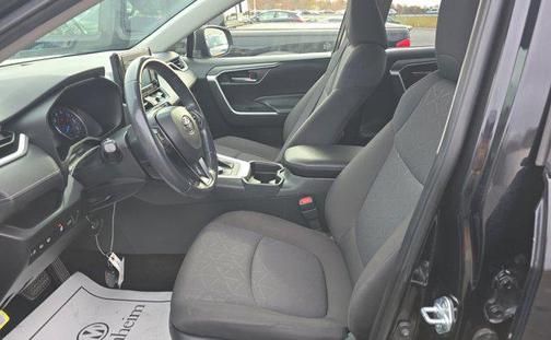 2020 Toyota RAV4 Hybrid XLE