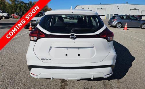 2022 Nissan Kicks S