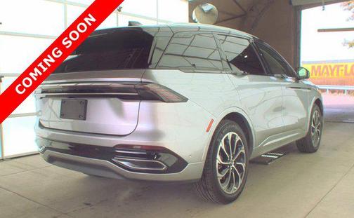 2024 Lincoln Nautilus Reserve