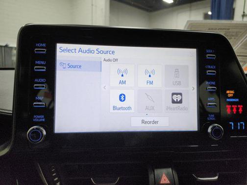 Silver Knockout Metallic 2019 Toyota C-HR LE