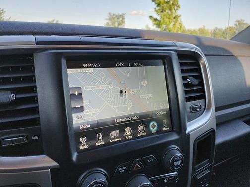Brilliant Black Crystal Pearlcoat 2017 RAM 1500 Big Horn