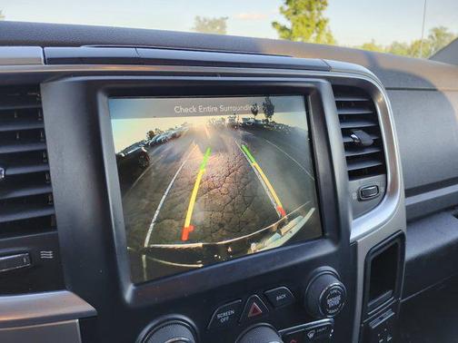Brilliant Black Crystal Pearlcoat 2017 RAM 1500 Big Horn