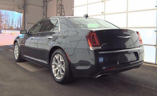 2016 Chrysler 300C Platinum