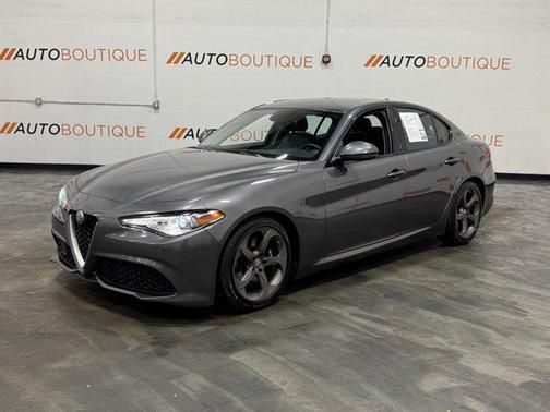 2017 Alfa Romeo Giulia Base